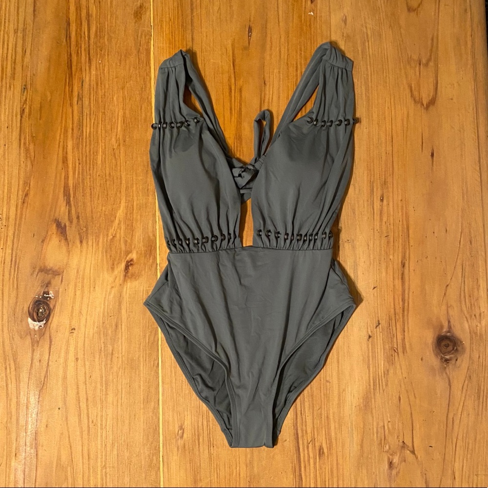 One piece bathing suit